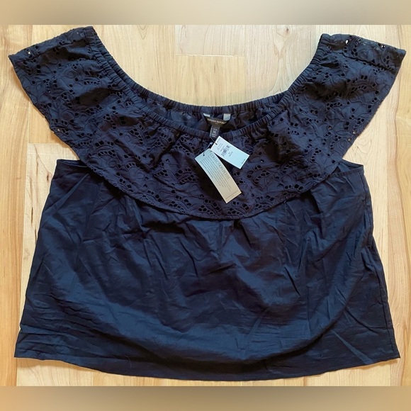 Banana Republic Black Off Shoulder Top Women sz XL Petite Eyelet Sleeveless NWT - Picture 1 of 6